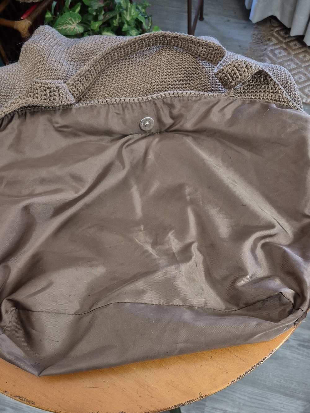The Sak Large Woven Tote Bag in Taupe/tan. - Picture 8 of 9